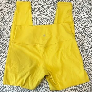 The prettiest lululemon high rise align leggings